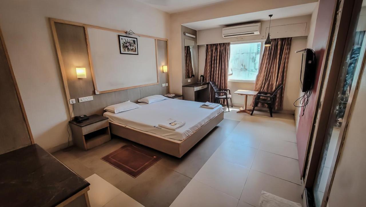 Hotel Aarathy マドゥライ エクステリア 写真
