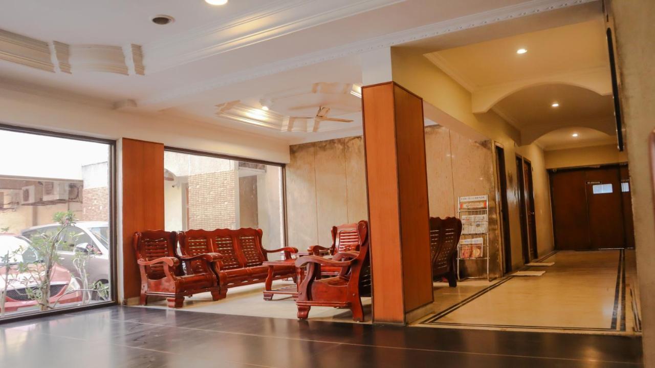 Hotel Aarathy マドゥライ エクステリア 写真